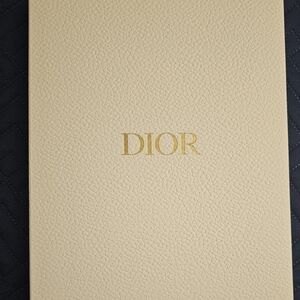 Dior around the world stationary set (new)
